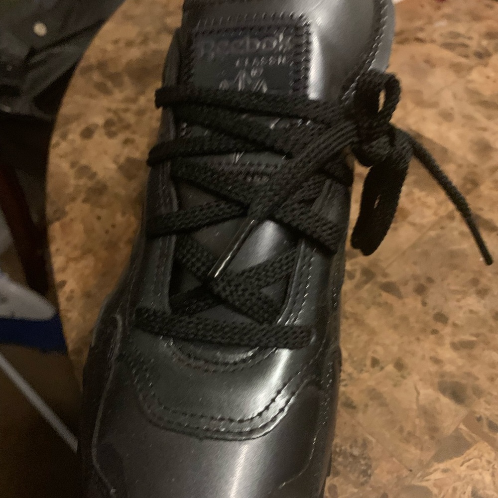BLACK CARDI B  REEBOK  9. 1/2
